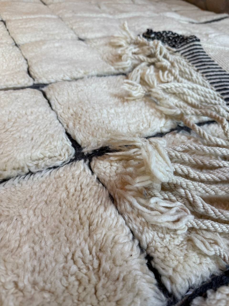 Idraren - Handcrafted Moroccan Wool Rug