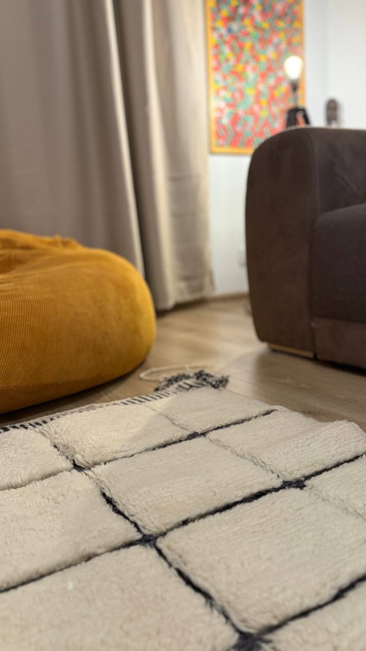Idraren - Handcrafted Moroccan Wool Rug