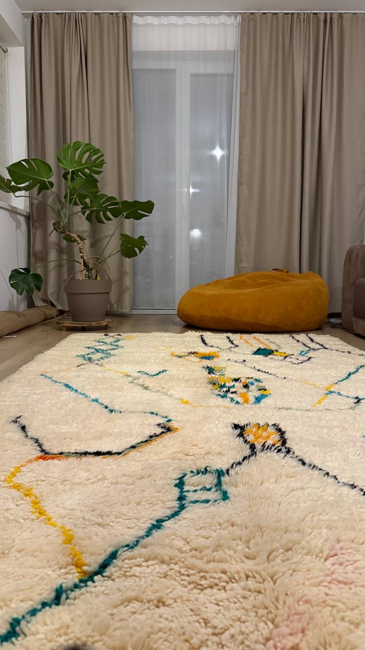 Izouran - Reversible Handcrafted Moroccan Wool Rug